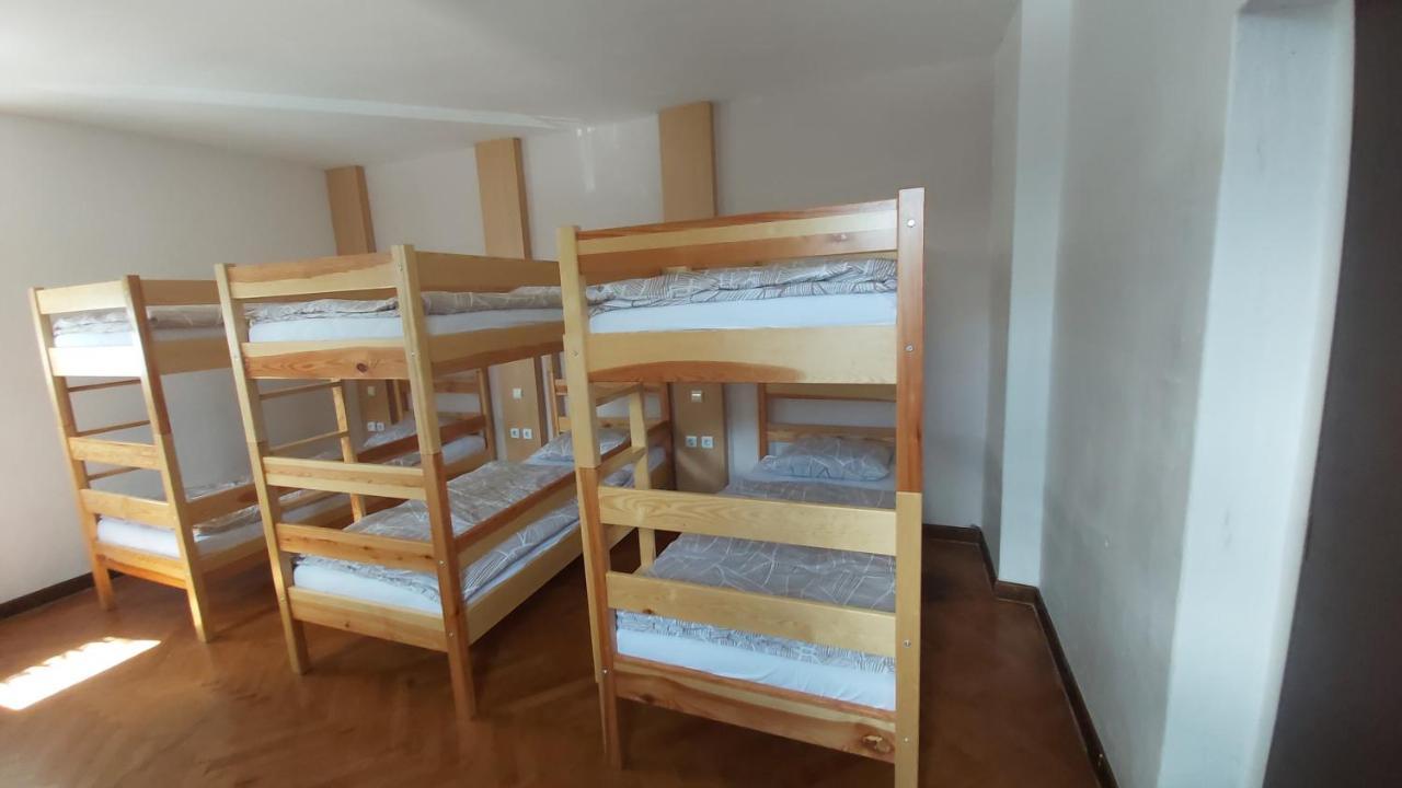 Hostel In Picerija Spajza Mojstrana Zewnętrze zdjęcie