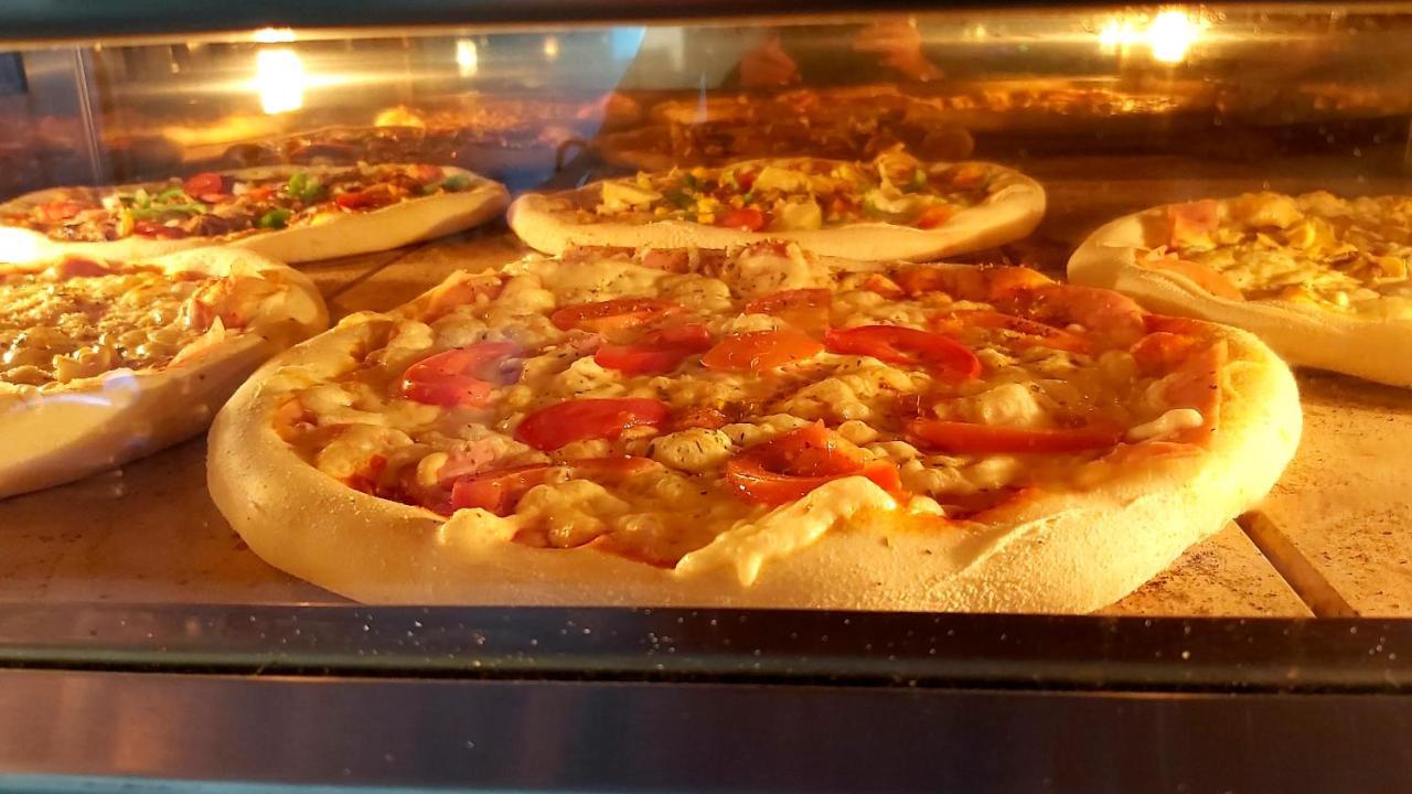 Hostel In Picerija Spajza Mojstrana Zewnętrze zdjęcie